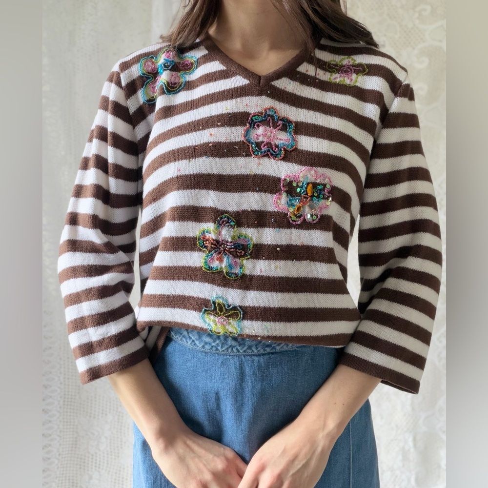 Vintage Striped Floral Beaded Knit Sweater V Neck Soft 90s Cottage - Picture 2 of 16